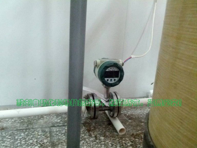 液体涡轮综合好色常用于计量水的配料，定量控制系统